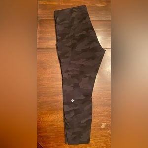 Lululemon Fast and Free Tight II 25" Heritage 365 Camo Deep Coal Multi Size 18